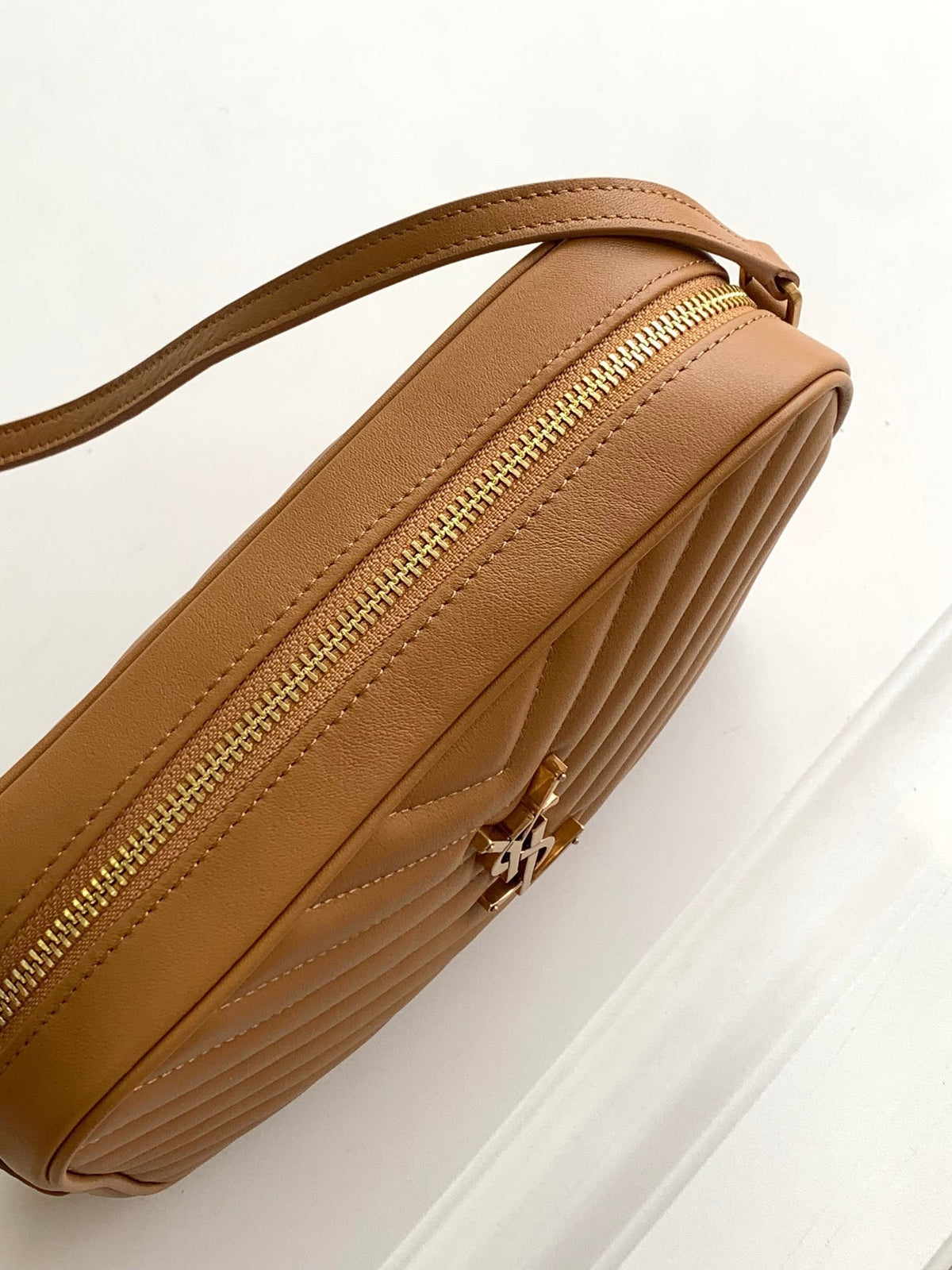 Lou Camera Bag in Tan Chevron Leather